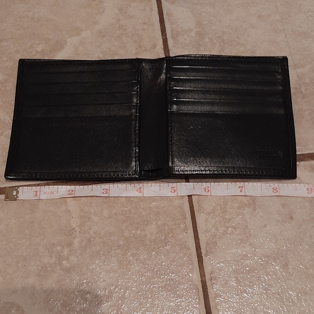 Coach Wallet - Picture 7 of 8
